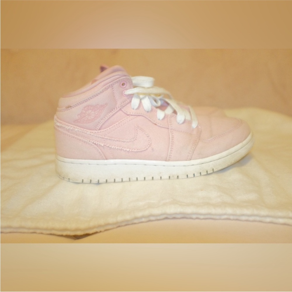 Jordan Pink and White Sneakers for Everyday Style size 36.5